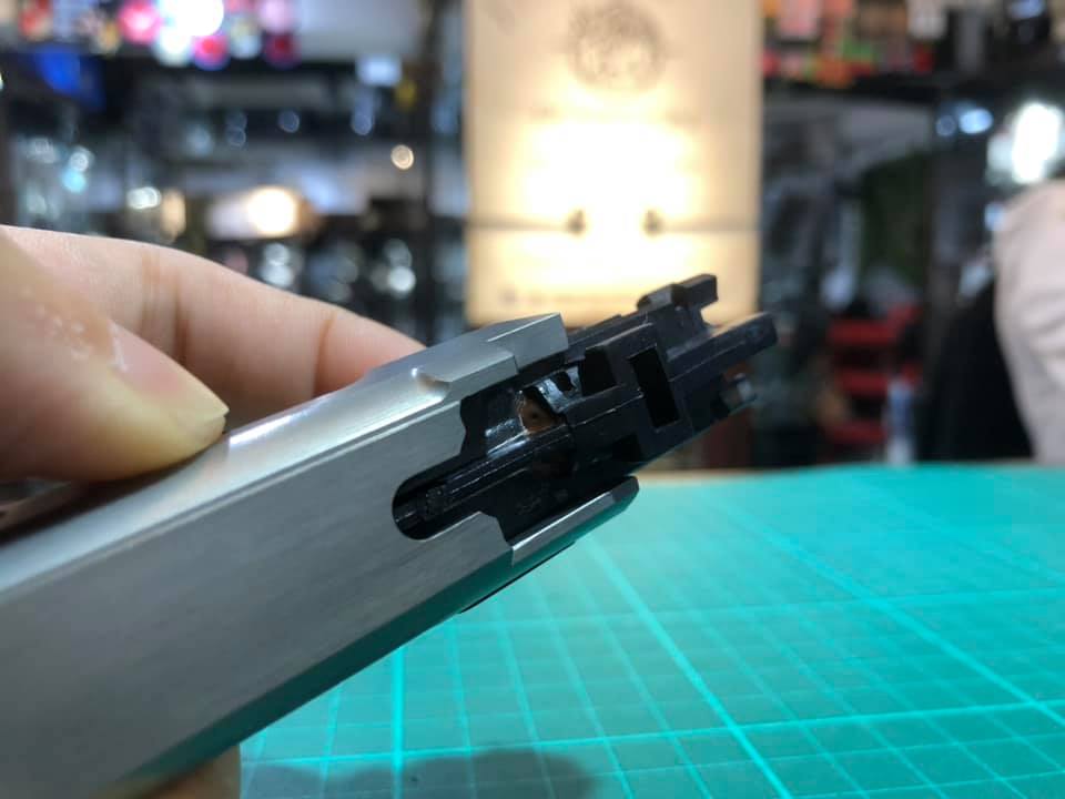 YSC GHK M4 GBB Bolt Carrier with Nozzle Aluminum ( Titanium Grey )