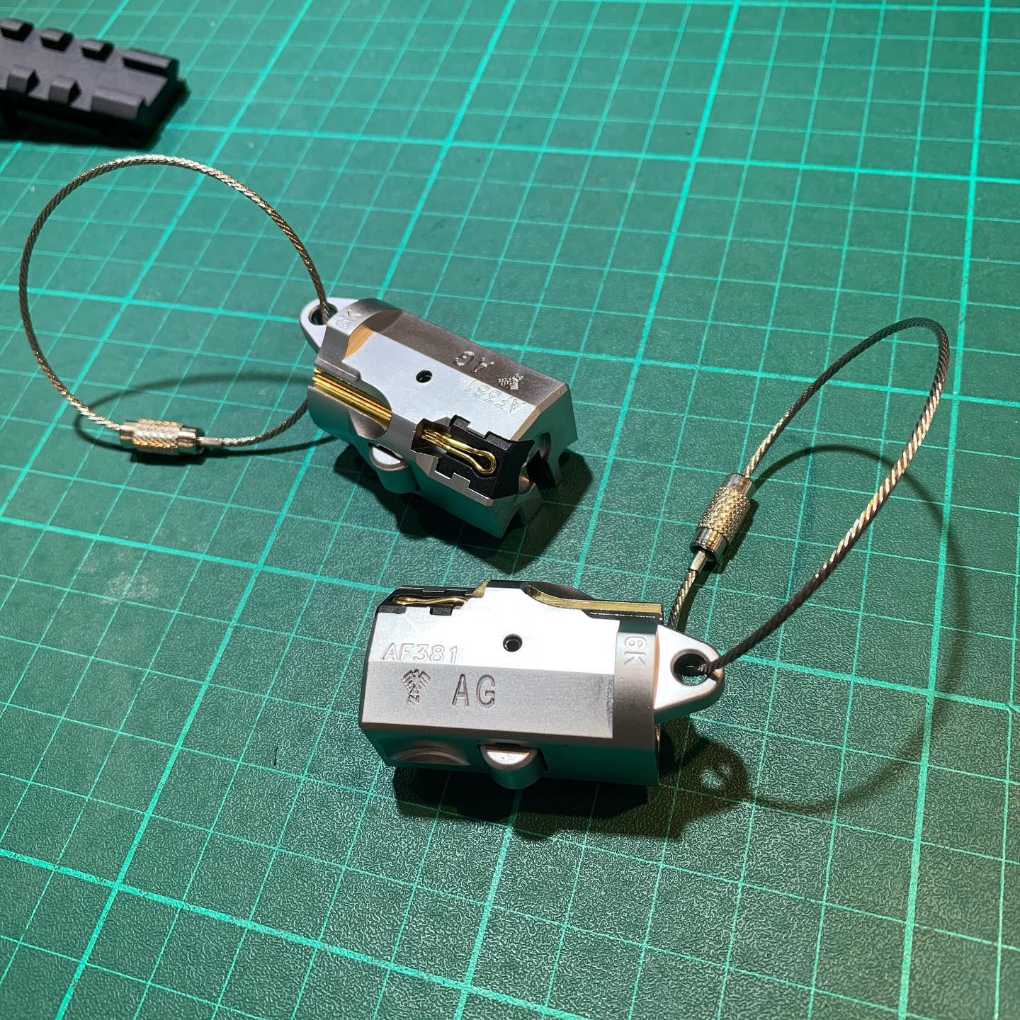 VFC MP5 Bolt Head Model Style Keychain