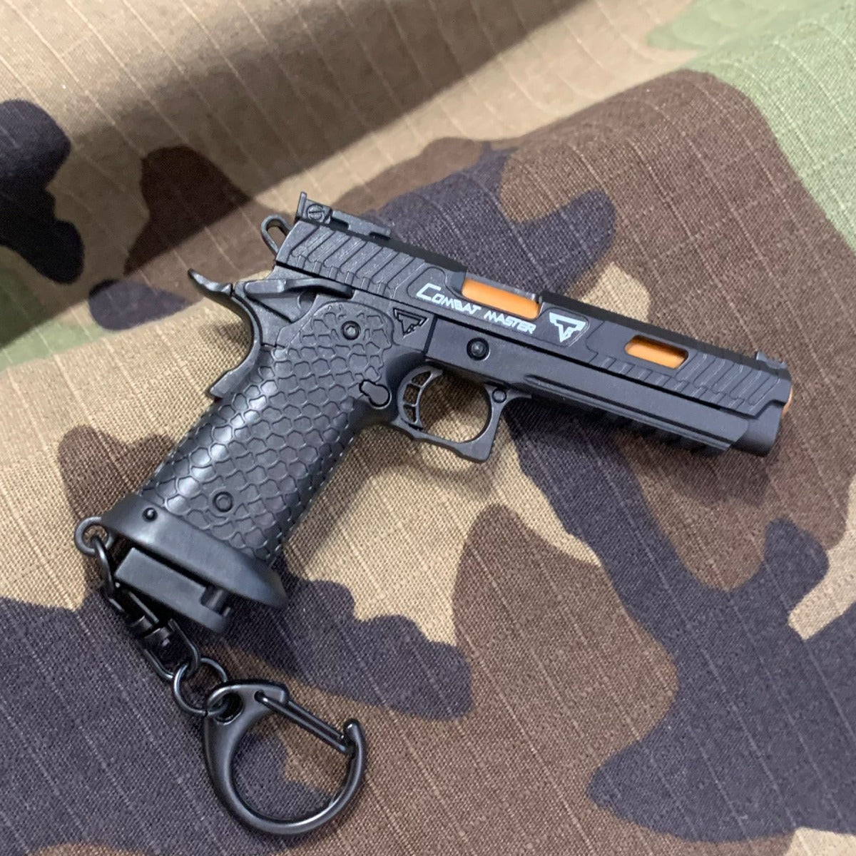 TTI JW 2011 Combat Master Model Keychain