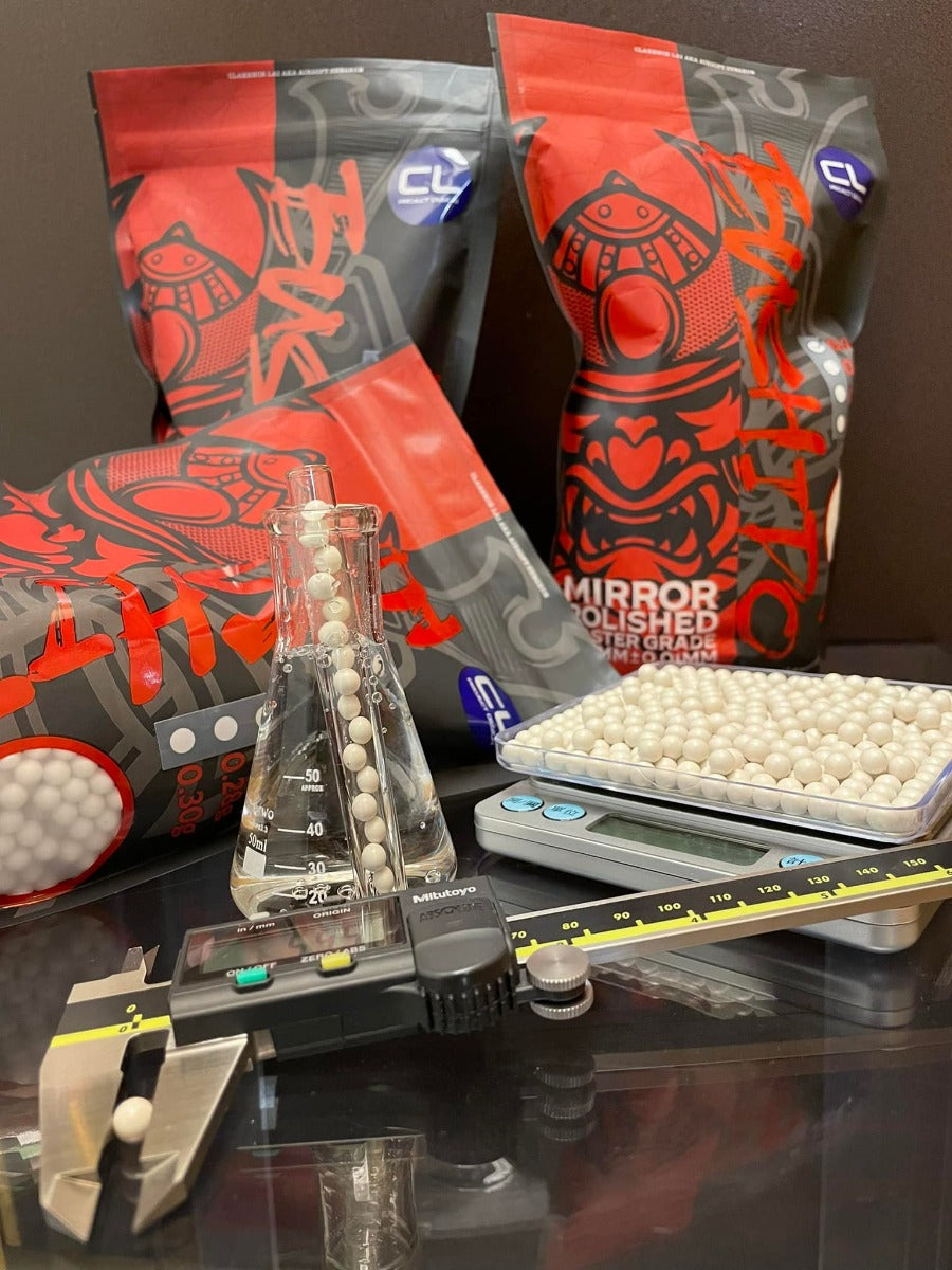 CL Project Bushido Master Grade 6mm BBs (  5.95mm +- 0.01mm , ABS Precision ) ( 0.20g / 0.25g / 0.28g / 0.30g ) (  4000rds per bag )-0.30g