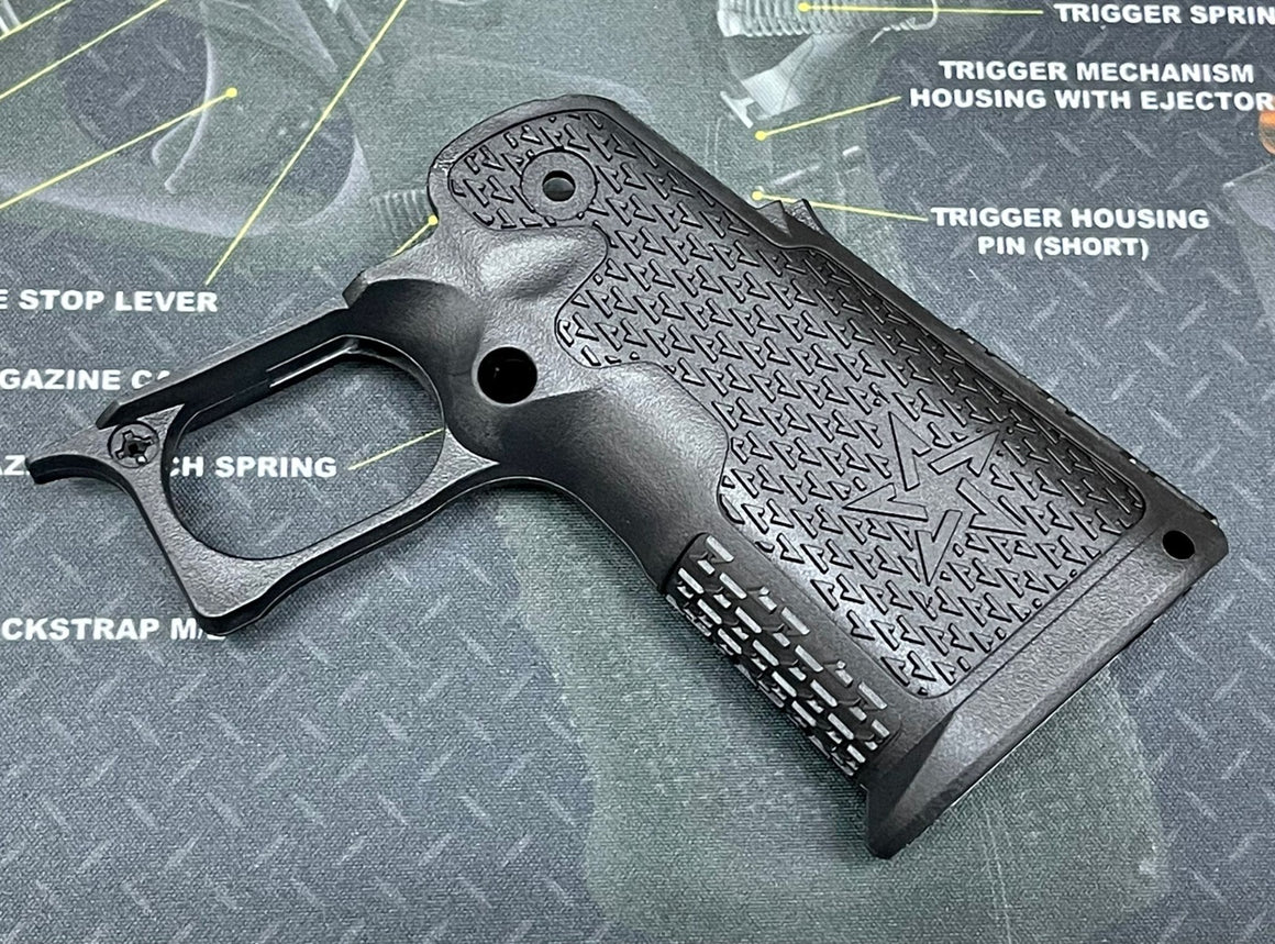 Nova ST* 2011 Style Custom Polymer Grip ( C2 Compact Size ) for Marui TM Hi-Capa GBBP Series ( Black )