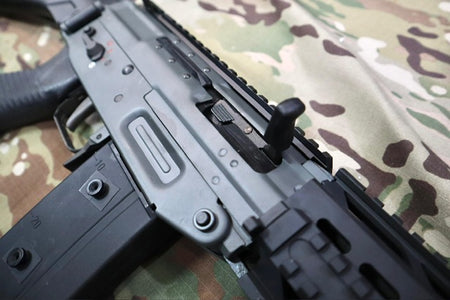 GHK 551 Tactical GBB Airsoft ( 2023 Version )