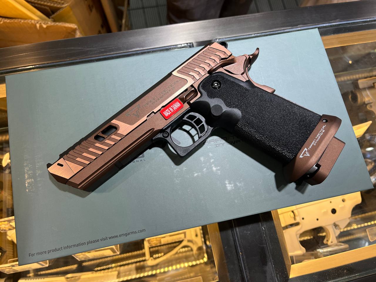 EMG TTI Licensed JW4 Sand Viper Hi-Capa GBB Pistol Airsoft ( by AW Custom / Standard / Gas / TT-SV0100 ) ( Licensed by Taran Tactical Innovations ) ( John Wick )