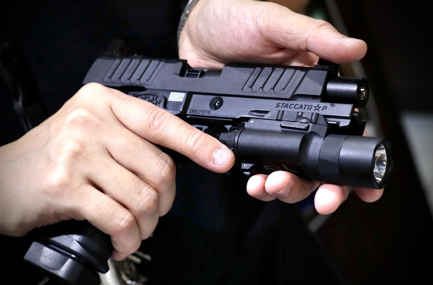 EMG Staccato Licensed CNC 4.3" P Hi-Capa GBBP Gas Blowback Pistol Airsoft ( Model: VIP Grip / Standard / Green Gas )