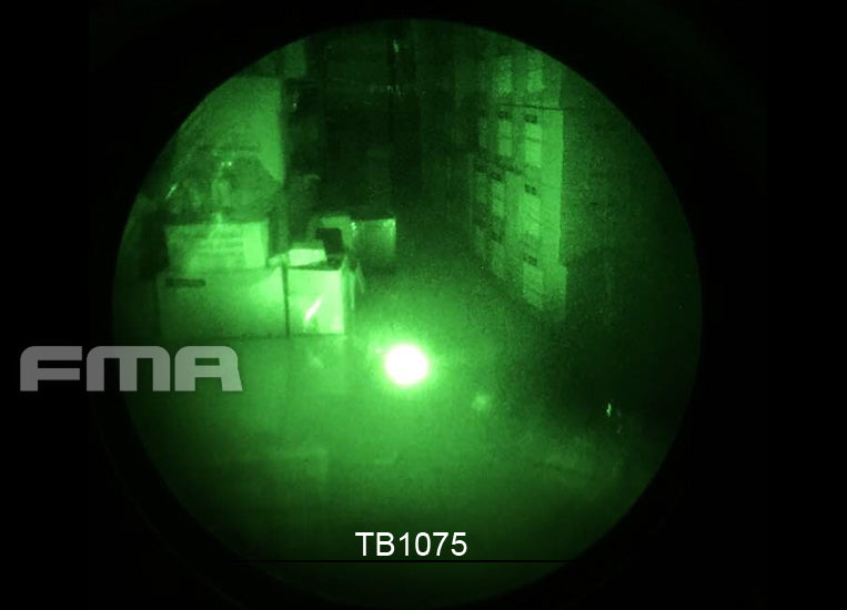 FMA PEQ LA5-C Upgrade Version LED White Light + Green Laser With IR Lenses ( DE ) ( PEQ15 LA5 UHP )