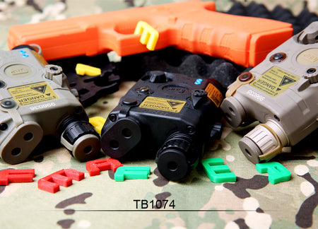 FMA PEQ LA5-C Upgrade Version LED White Light + Red Laser With IR Lenses ( BK ) ( PEQ15 LA5 UHP )