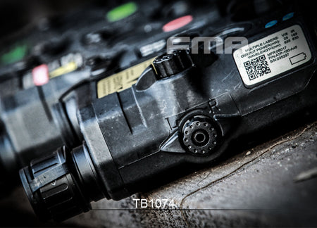 FMA PEQ LA5-C Upgrade Version LED White Light + Green Laser With IR Lenses ( BK ) ( PEQ15 LA5 UHP )