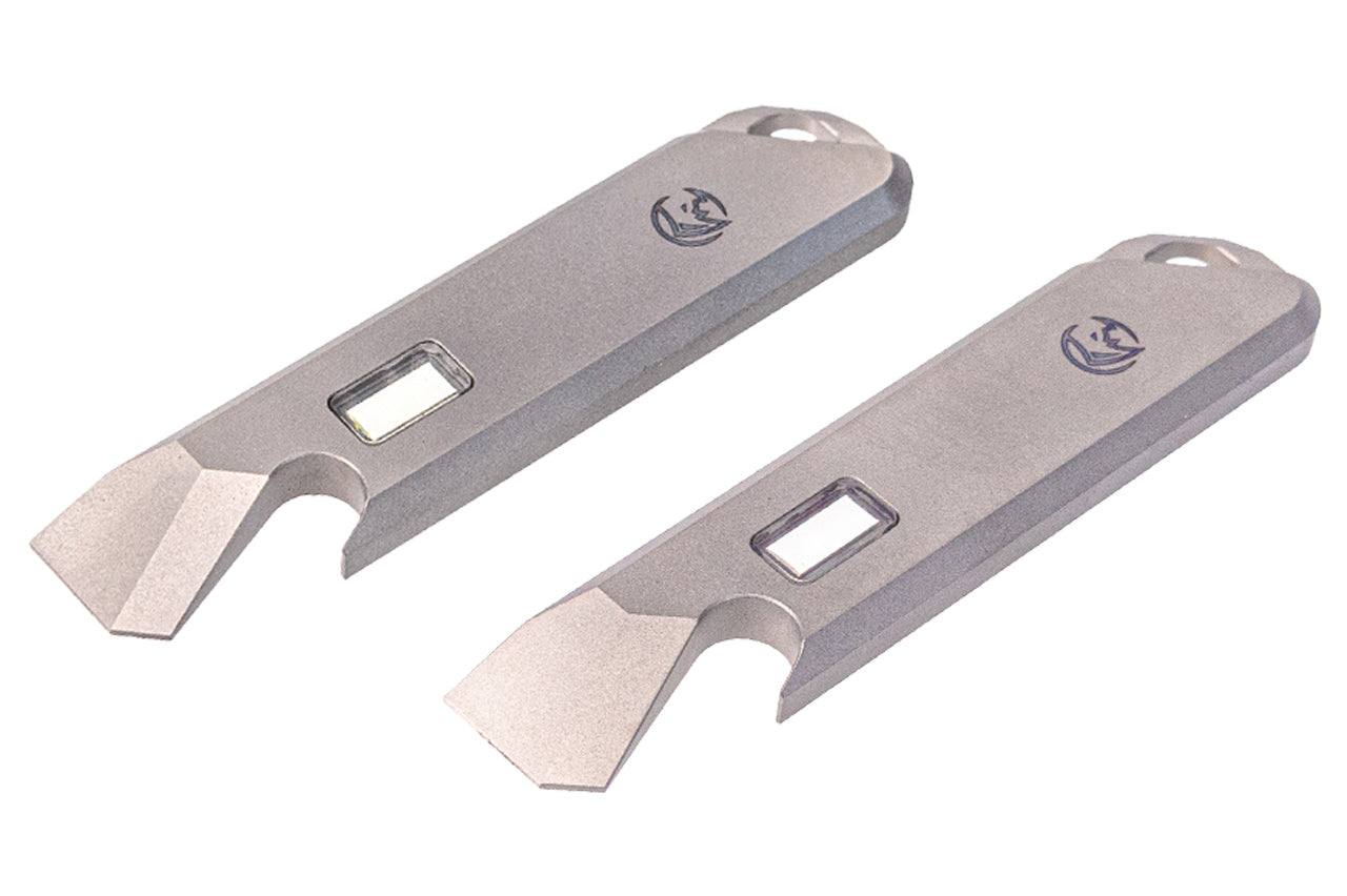 Glow Rhino Titanium Pry Bar with Tritium Insert -Green