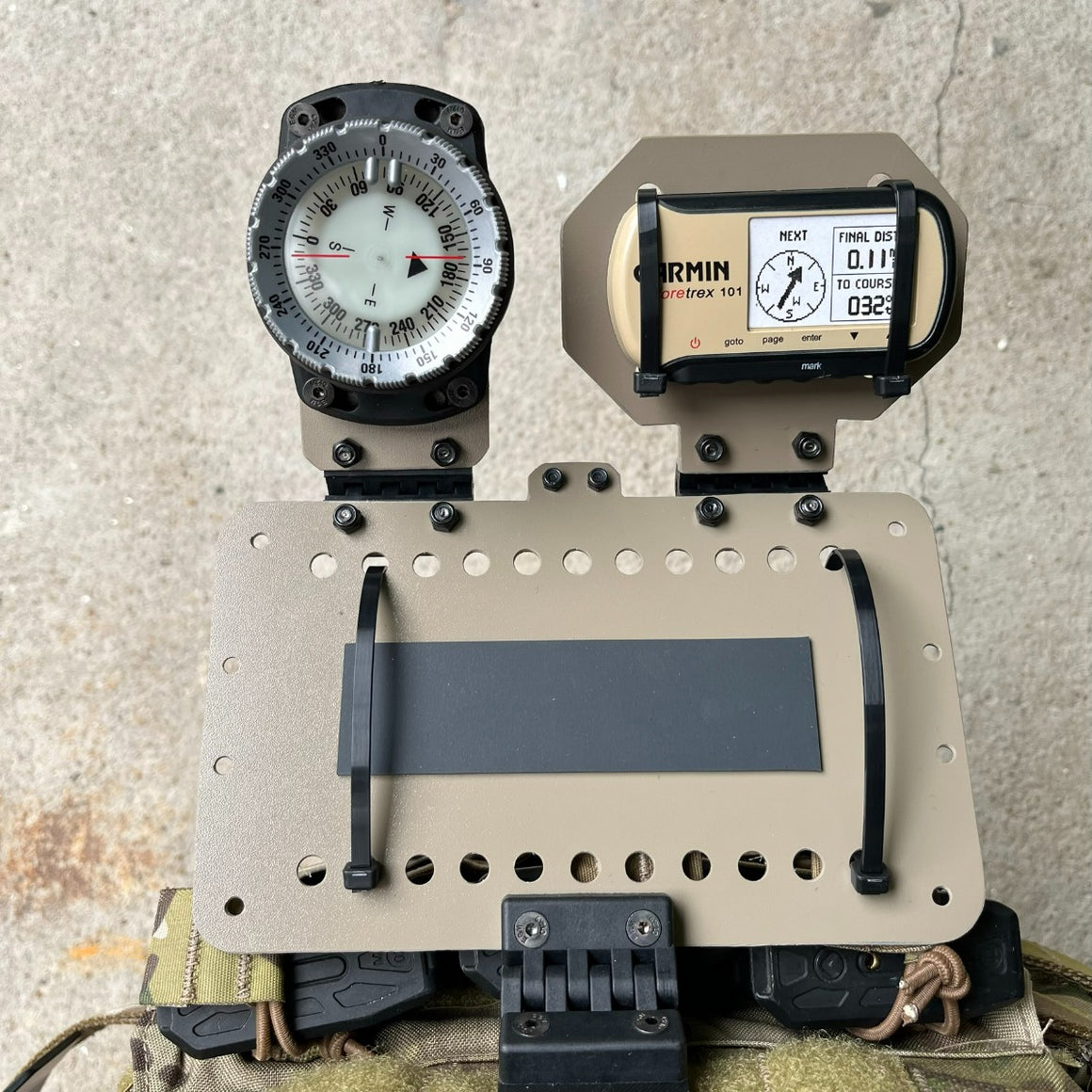 Hugger MOLLE Multi Phone Board System ( Tan )