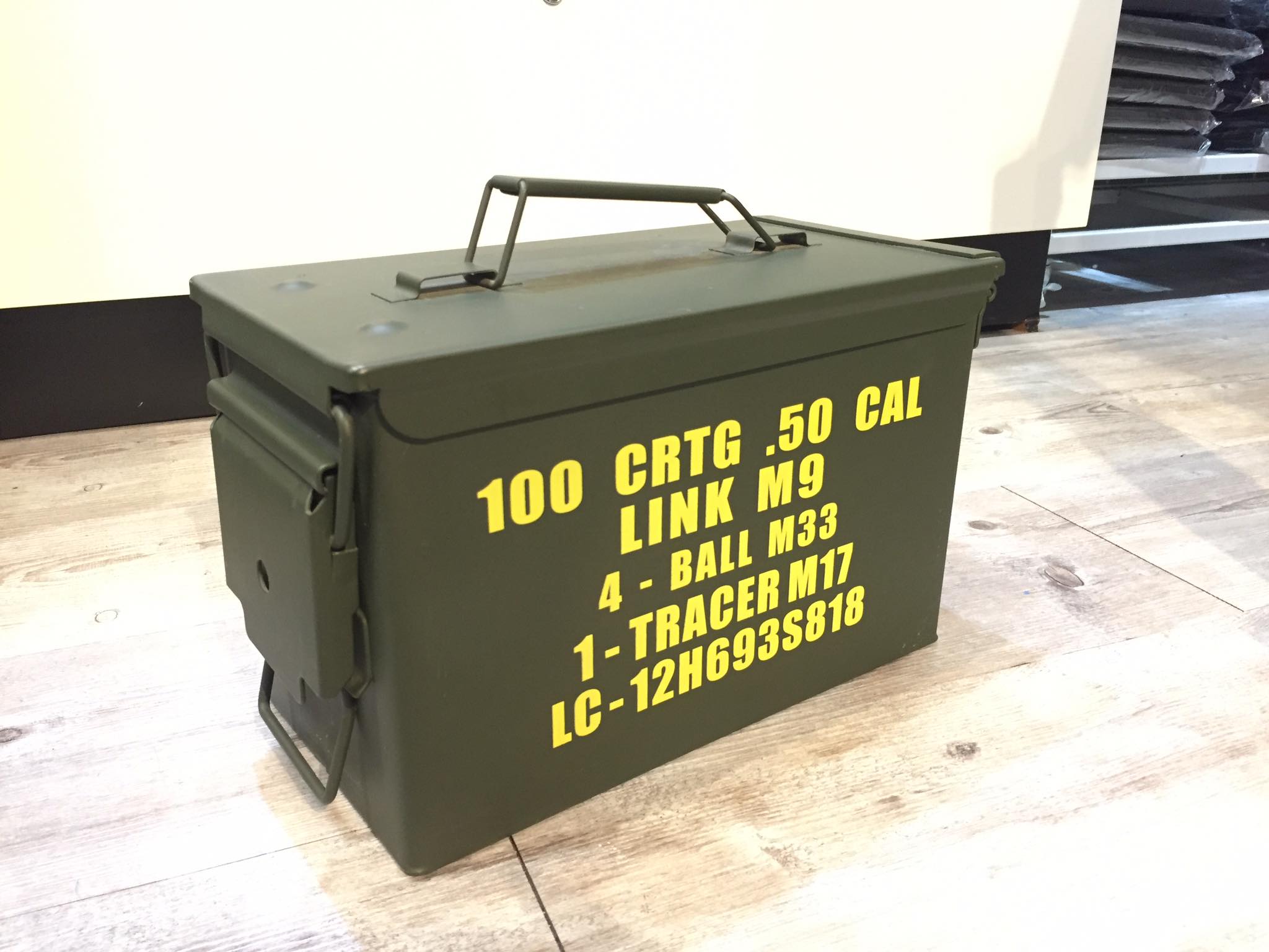 Metal .50 CAL Ammo Can Box Storage Airtight & Waterproof Stackable Storage for Pistol Case ( 2 Pistol & 6 Magazine )