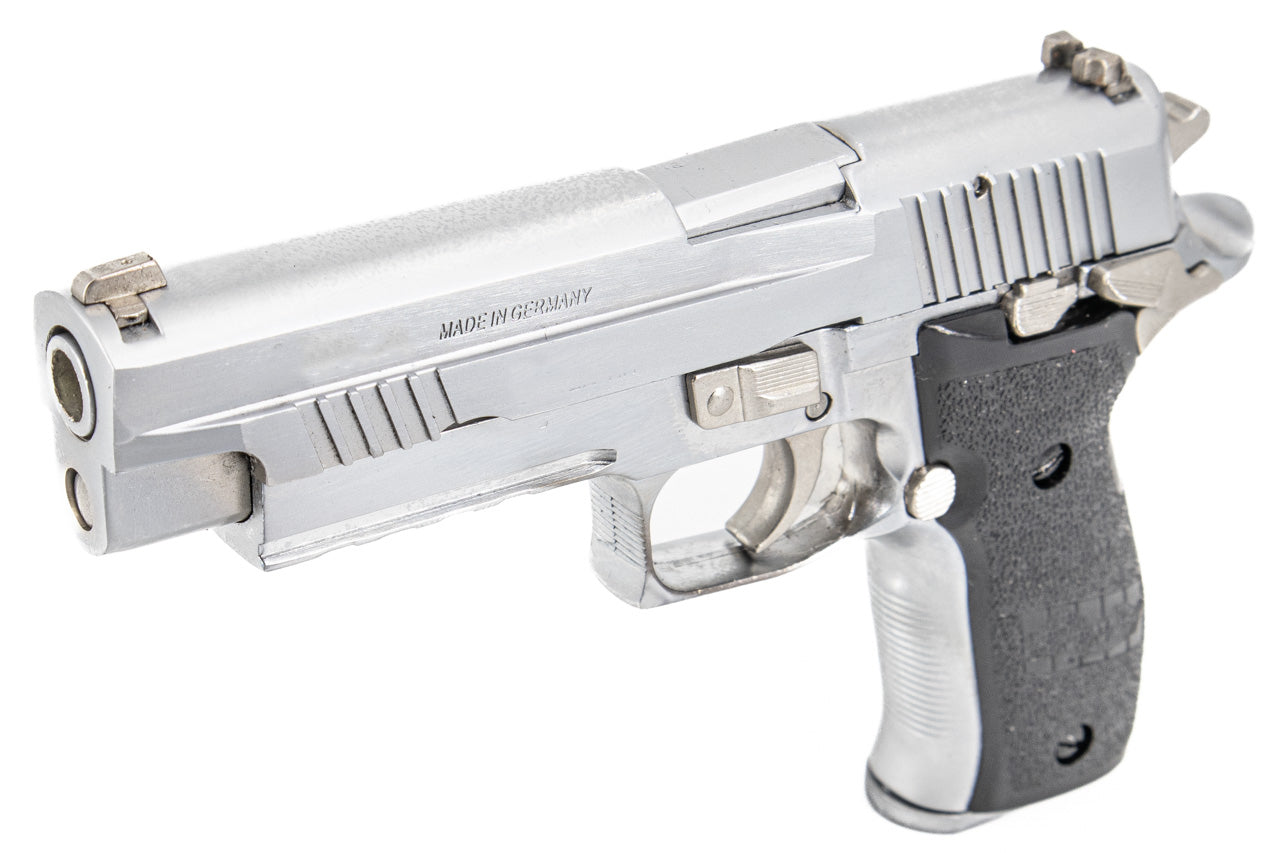 Metal Gear 1/2 Toy Model 226 ( Silver ) ( Dummy ) ( by Alloy Empire ) ( 1:2.05 )