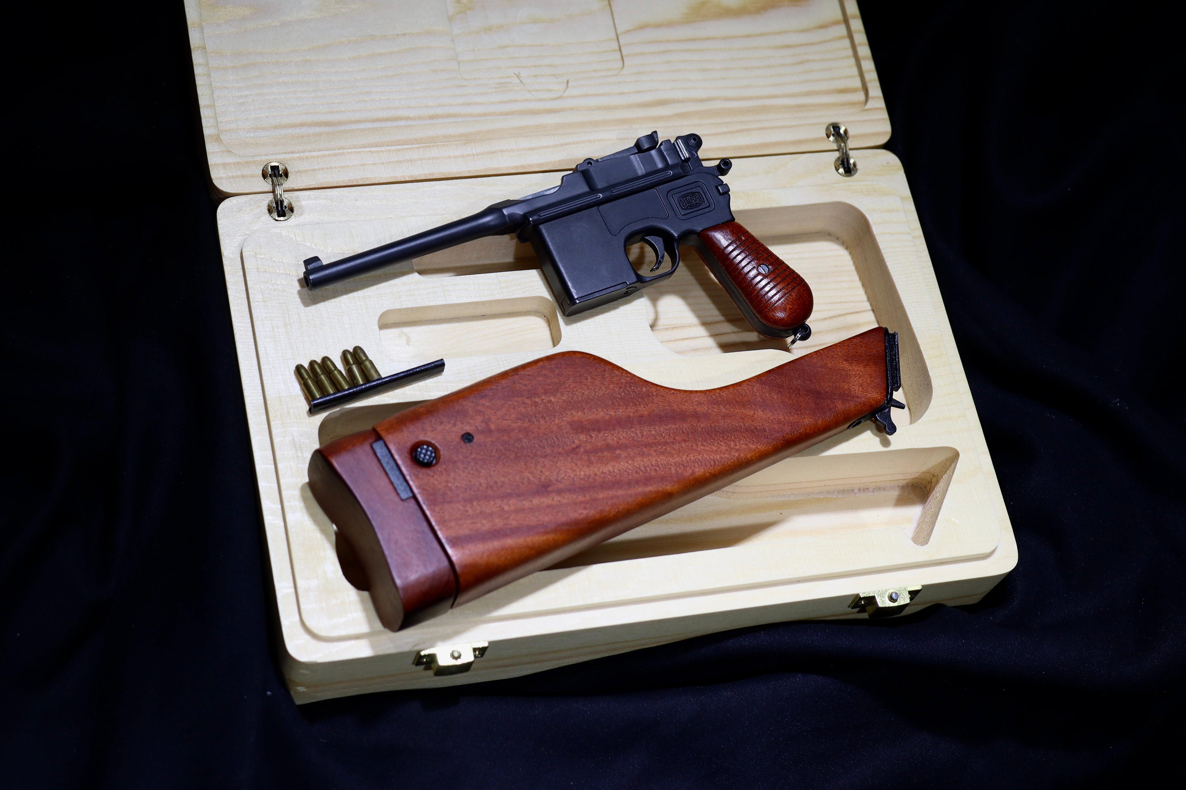 Metal Gear 1/2 Toy Model C96 Wood ( 1:2 )