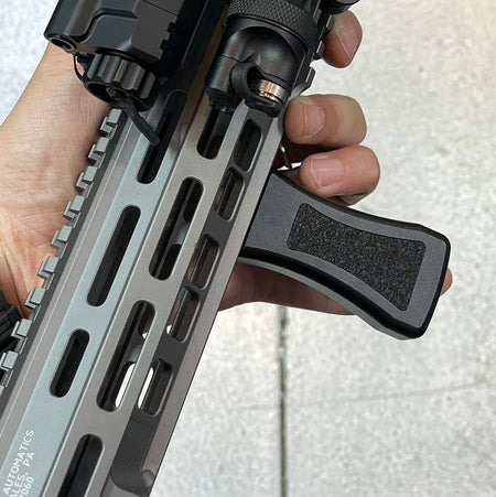 Bow Master CNC Aluminum 6061-T6 M-LOK Airsoft Foregrip ( Black )