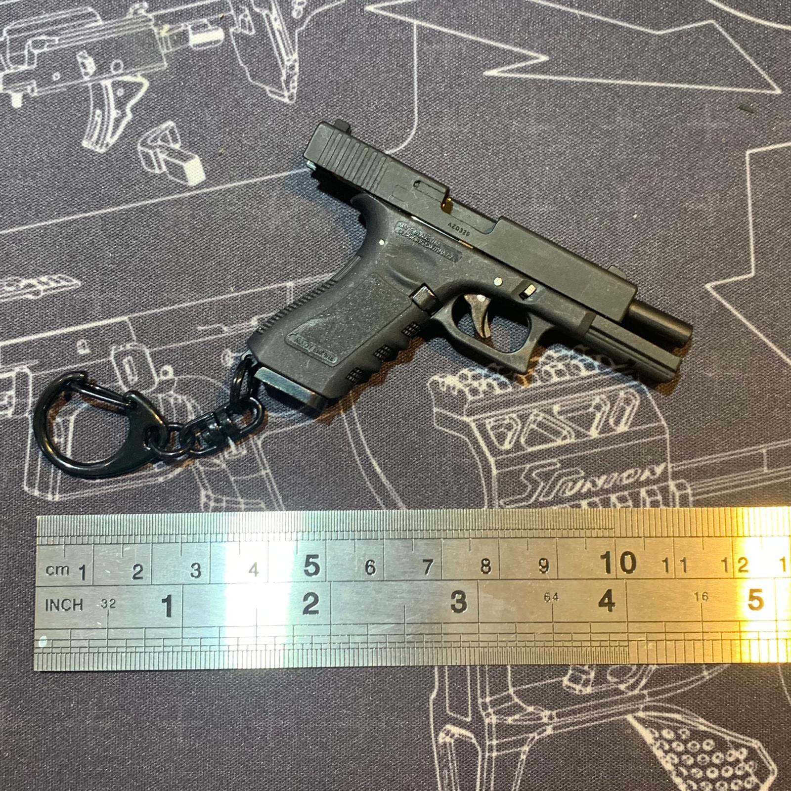 G17 Dummy Metal Keychain w/ Kydex Holster ( Black )