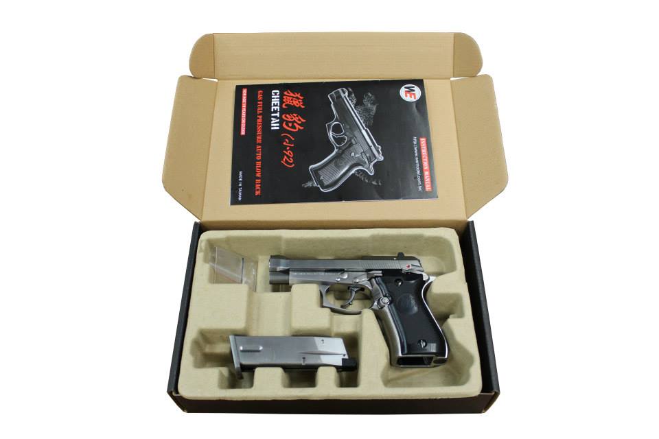 WE M84 GBB Pistol Airsoft ( Silver )