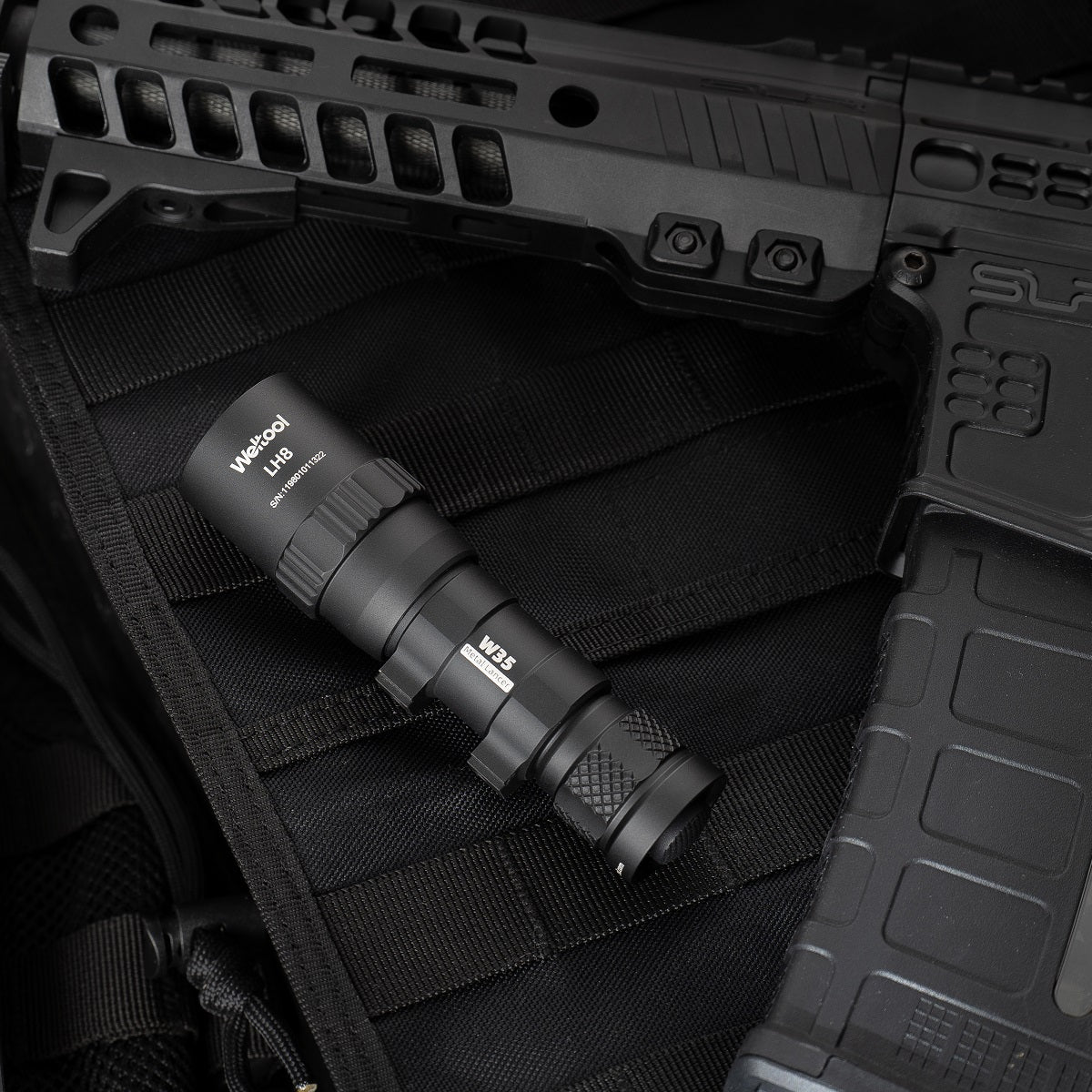 Weltool W35C High Lumen White Light X-LED Flashlight-Tan