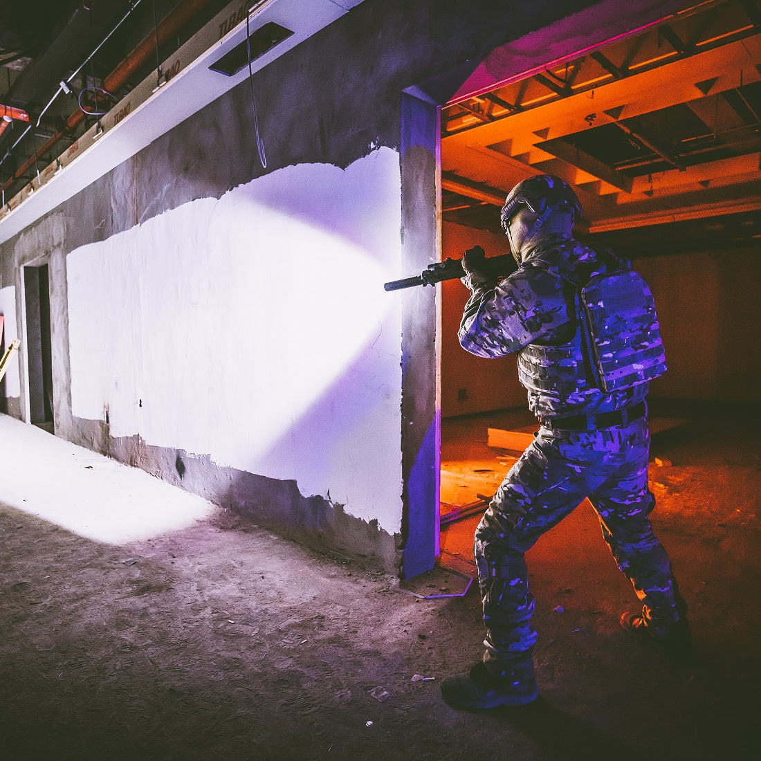 Weltool W65D Full Size High-Power 90CRI X-LED Flashlight