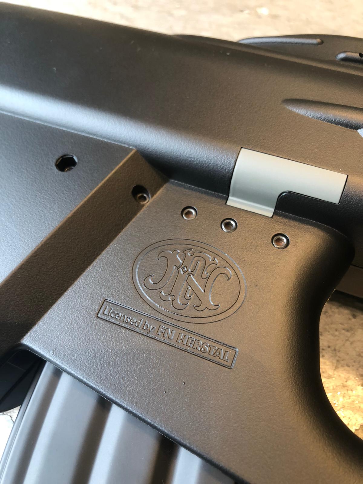 Cybergun FN Herstal Licensed F2000 Tactical Bullpup AEG ( Black )