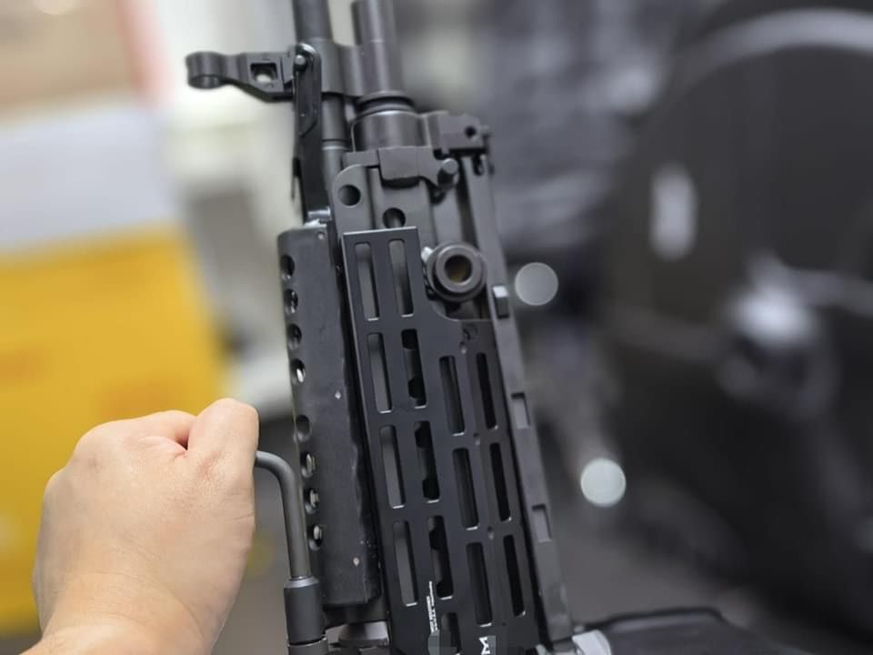 BBT MI Style M-LOK Handguard For VFC M249 GBB