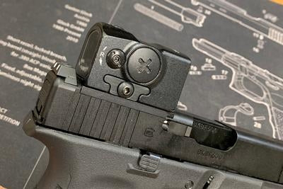 Bomber CNC Aluminum AP-Style Adapter Plate for Bomber / VFC Airsoft MOS Slide