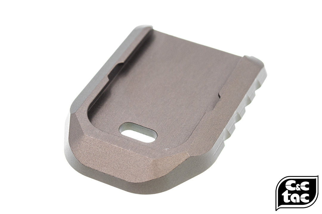 C&C Tac CNC Aluminum Magazine Base Pad For TM / WE G Series ( G Model ) ( V Style )-DDC ( Desert Dirt Color )