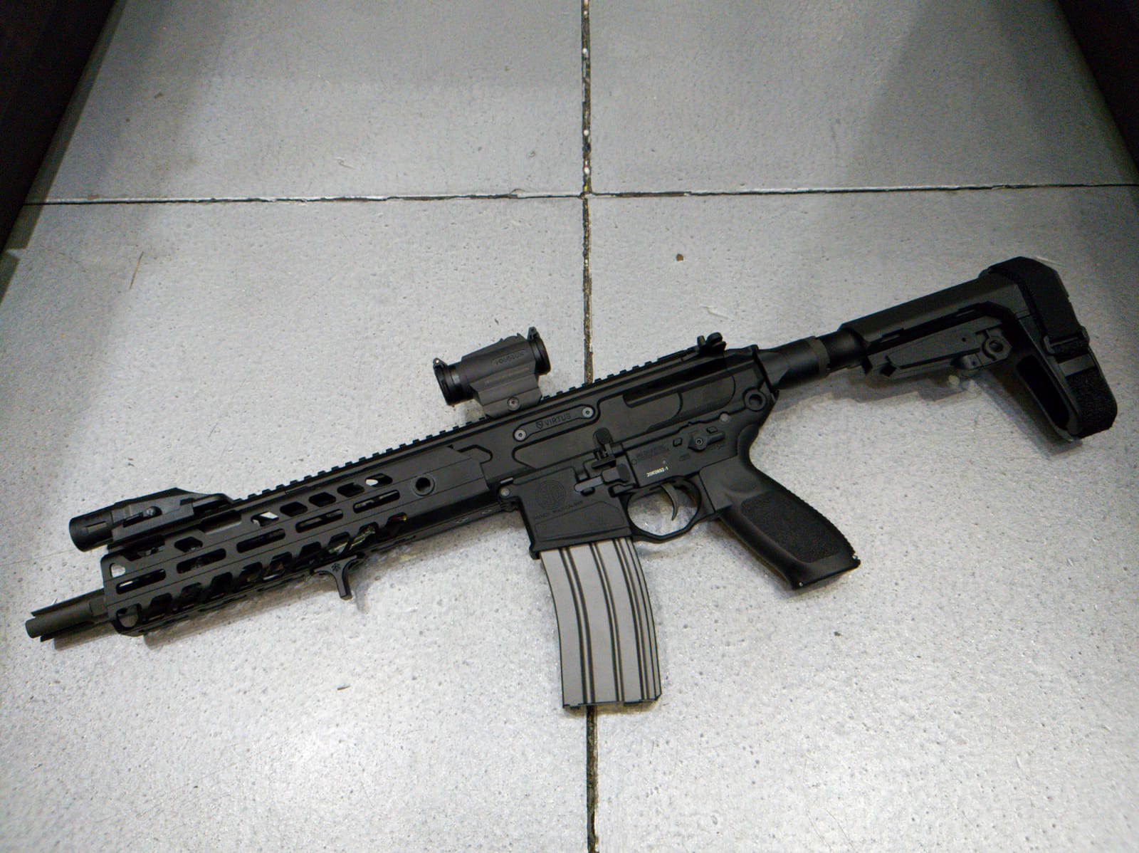 SIG AIR MCX Virtus SBR AEG Airsoft ( Licensed By SIG SAUER )  ( By VFC ) ( Black )