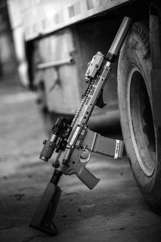 EMG Noveske Licensed N4 MWS Gen3 GBB Gas Blowback Rifle Airsoft ( by DE ) ( Black ) ( Devgru N4 )