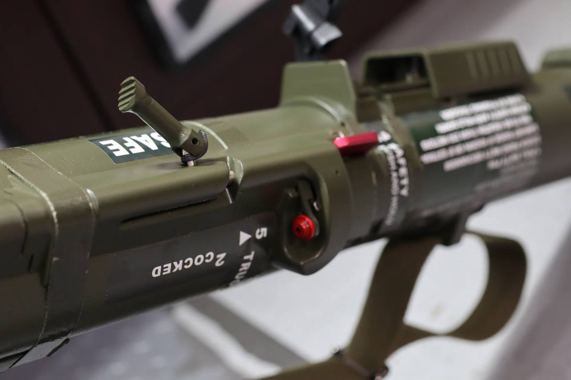 AT-4 Rocket Launcher 40mm 6mm BB Airsoft Grenade Launcher ( Fiberglass )