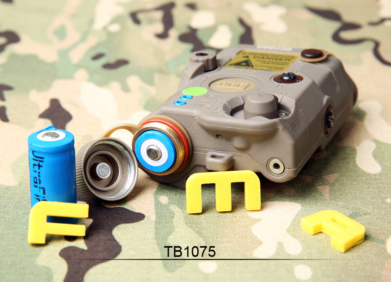 FMA PEQ LA5-C Upgrade Version LED White Light + Green Laser With IR Lenses ( DE ) ( PEQ15 LA5 UHP )