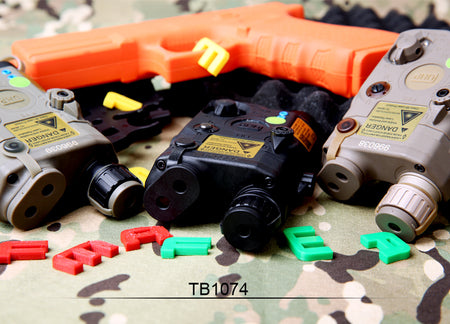 FMA PEQ LA5-C Upgrade Version LED White Light + Red Laser With IR Lenses ( BK ) ( PEQ15 LA5 UHP )