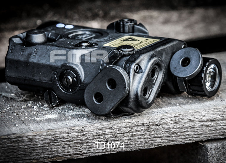 FMA PEQ LA5-C Upgrade Version LED White Light + Green Laser With IR Lenses ( DE ) ( PEQ15 LA5 UHP )