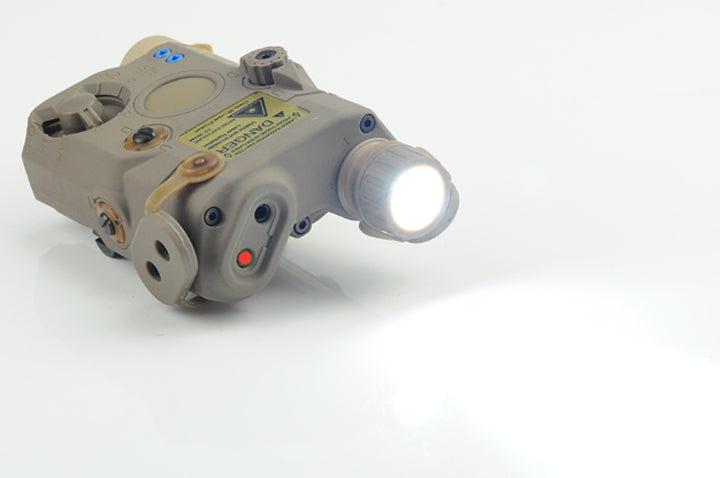 FMA PEQ LA5 Upgrade Version LED White Light and Red Laser with IR Lenses ( DE ) ( PEQ15 ) ( LA-5 )