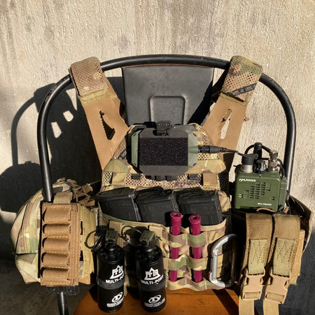 Hugger MOLLE Holder for TRI / PRC 152 KDU Keypad Display Unit ( Ver.2 )