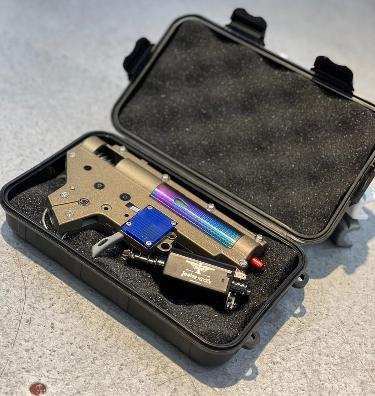 Joules Modify Custom Ver.2 ECU Electric Gear Box w/ Ultrahigh Speed Motor for AEG M4 / M16 Airsoft AEG Series  ( Ver.2 Gear Box Wired: Rear Wired )