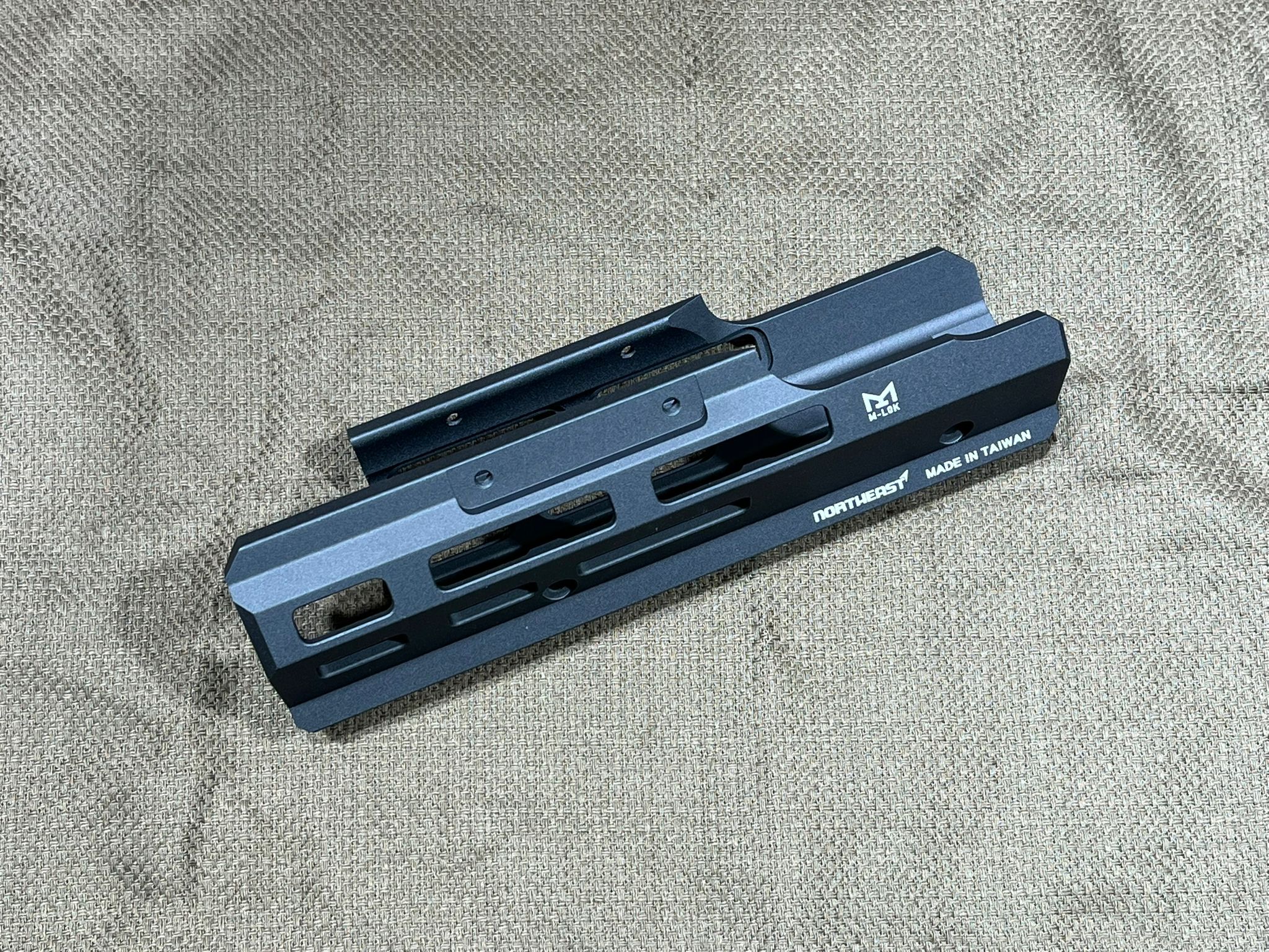 Northeast CNC Aluminum Modernized Tactical M-LOK Handguard Rail for MP2A1 / UZI GBB Airsoft