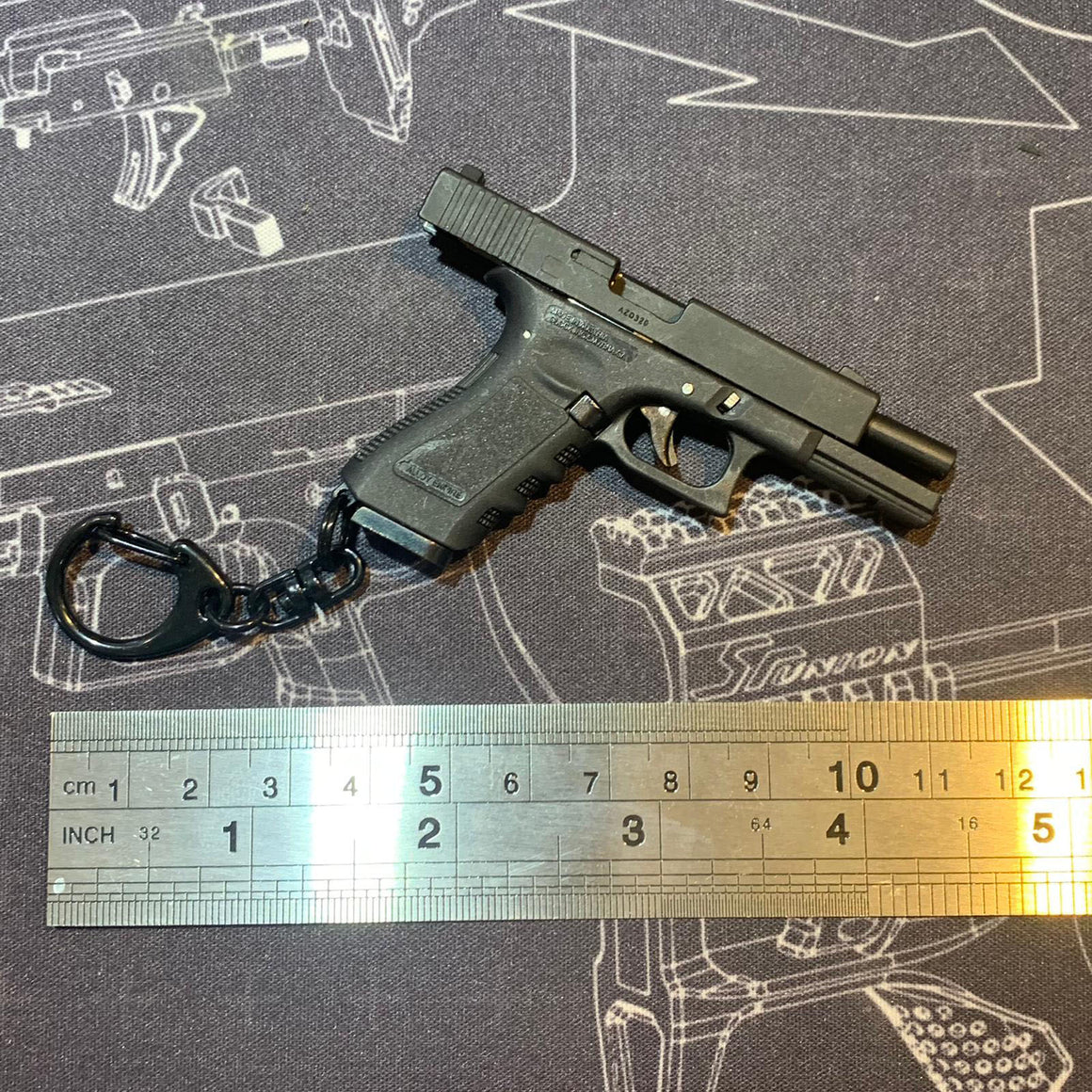 G17 Dummy Metal Keychain w/ Kydex Holster ( Black )