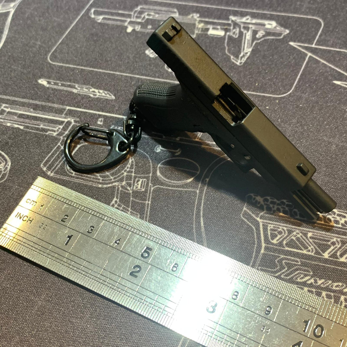 G17 Dummy Metal Keychain w/ Kydex Holster ( Black )