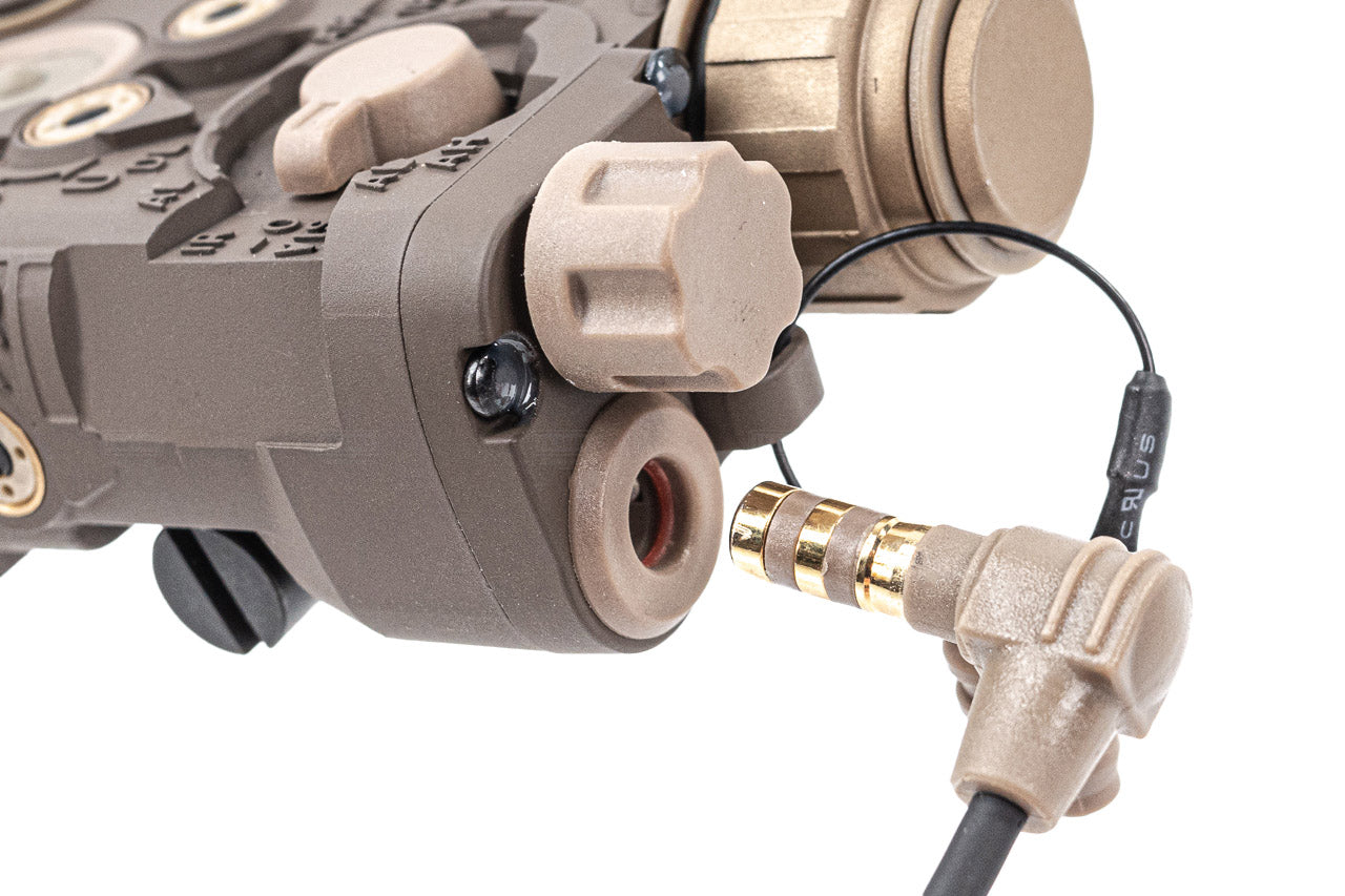 FMA NGAL LA-23 LAB PEQ Drive ( IR & Red Laser ) ( Legendary Version )