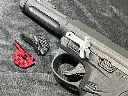 TTI Airsoft AAP01 Folding Thumb Rest for AAP01 / AAP01C GBBP Series ( AAP-01 )-Right Side / For Left Hand Shooter-Black