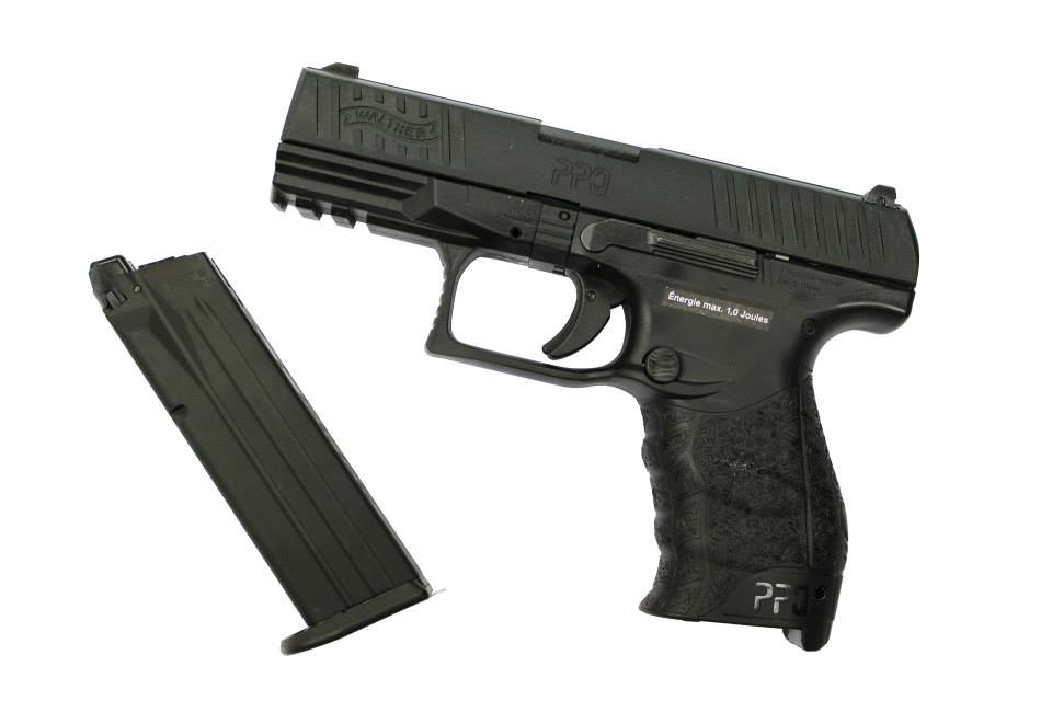 Umarex ( by VFC ) Walther PPQ M2 GBB Airsoft Pistol ( Black )