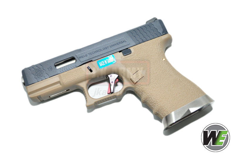 WE Custom 1.9 Pistol Airsoft T2 ( BK SLIDE / SV BARREL / TAN FRAME )