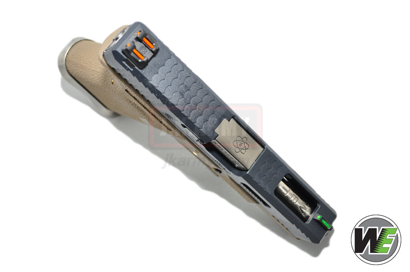 WE Custom 1.9 Pistol Airsoft T2 ( BK SLIDE / SV BARREL / TAN FRAME )