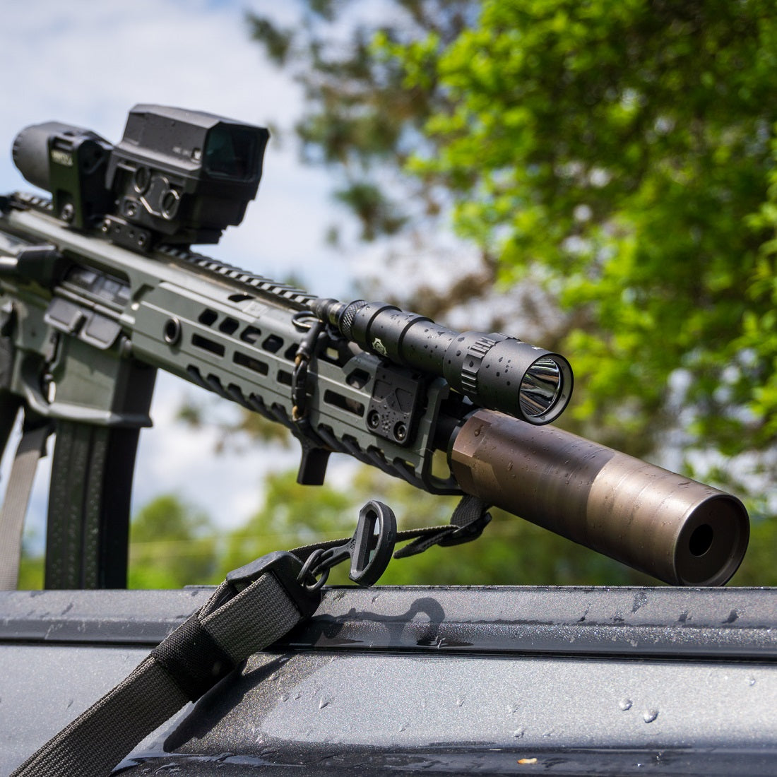 Weltool W65C High Lumen Metal Lancer Flashlight-Olive Drab